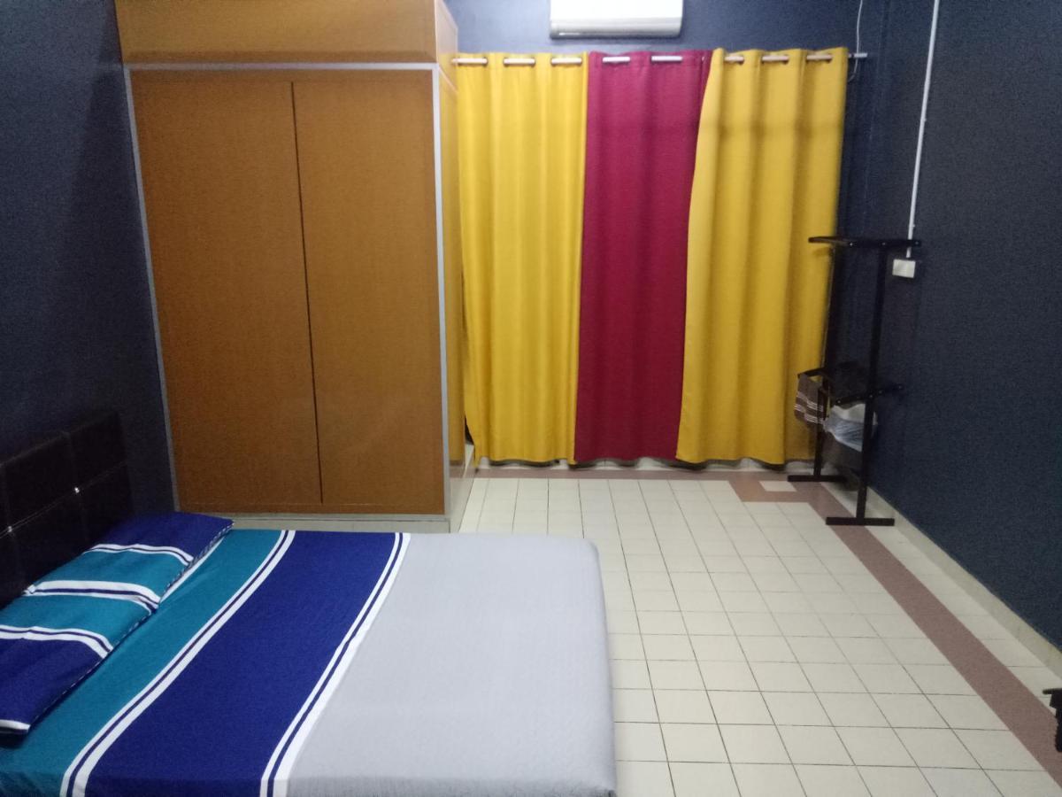 Kuala Besut Jetty Budget Hotel Ain - In Front Of Kuala Besut Jetty Ngoại thất bức ảnh