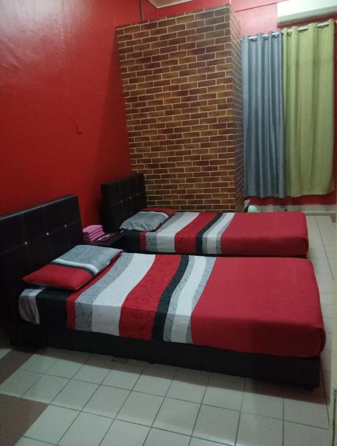 Kuala Besut Jetty Budget Hotel Ain - In Front Of Kuala Besut Jetty Ngoại thất bức ảnh