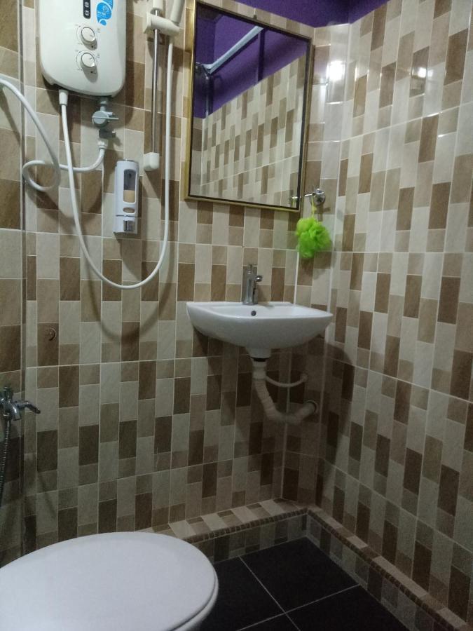 Kuala Besut Jetty Budget Hotel Ain - In Front Of Kuala Besut Jetty Ngoại thất bức ảnh
